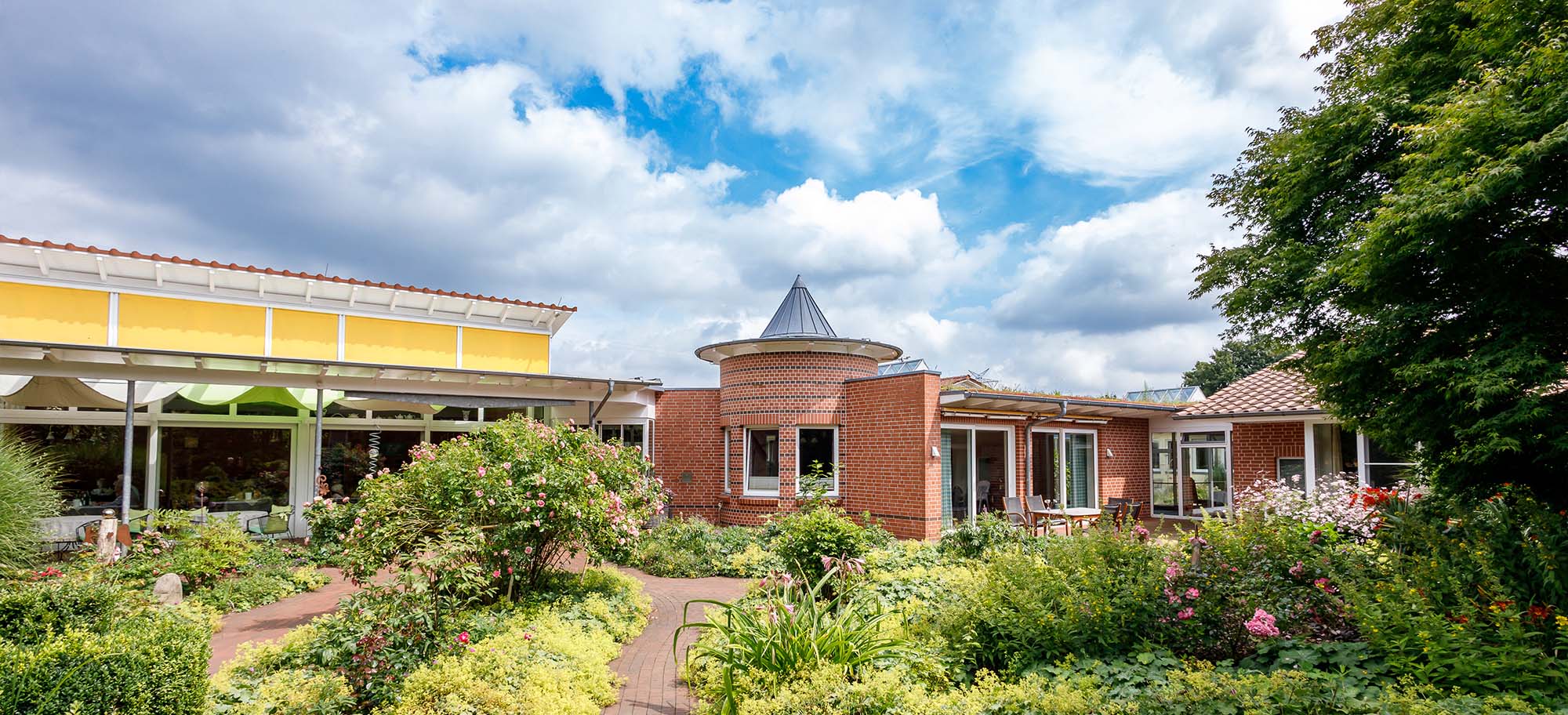 Altenpension Logehof von außen