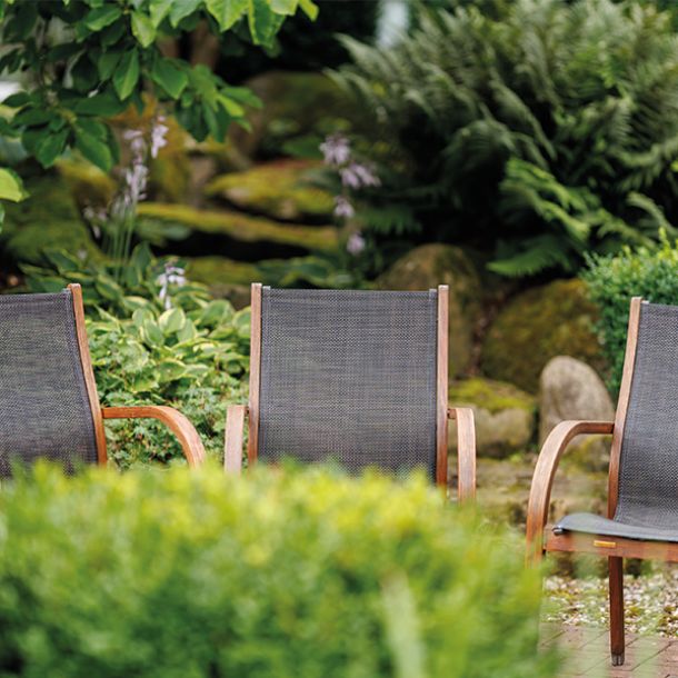 Liegen im Garten